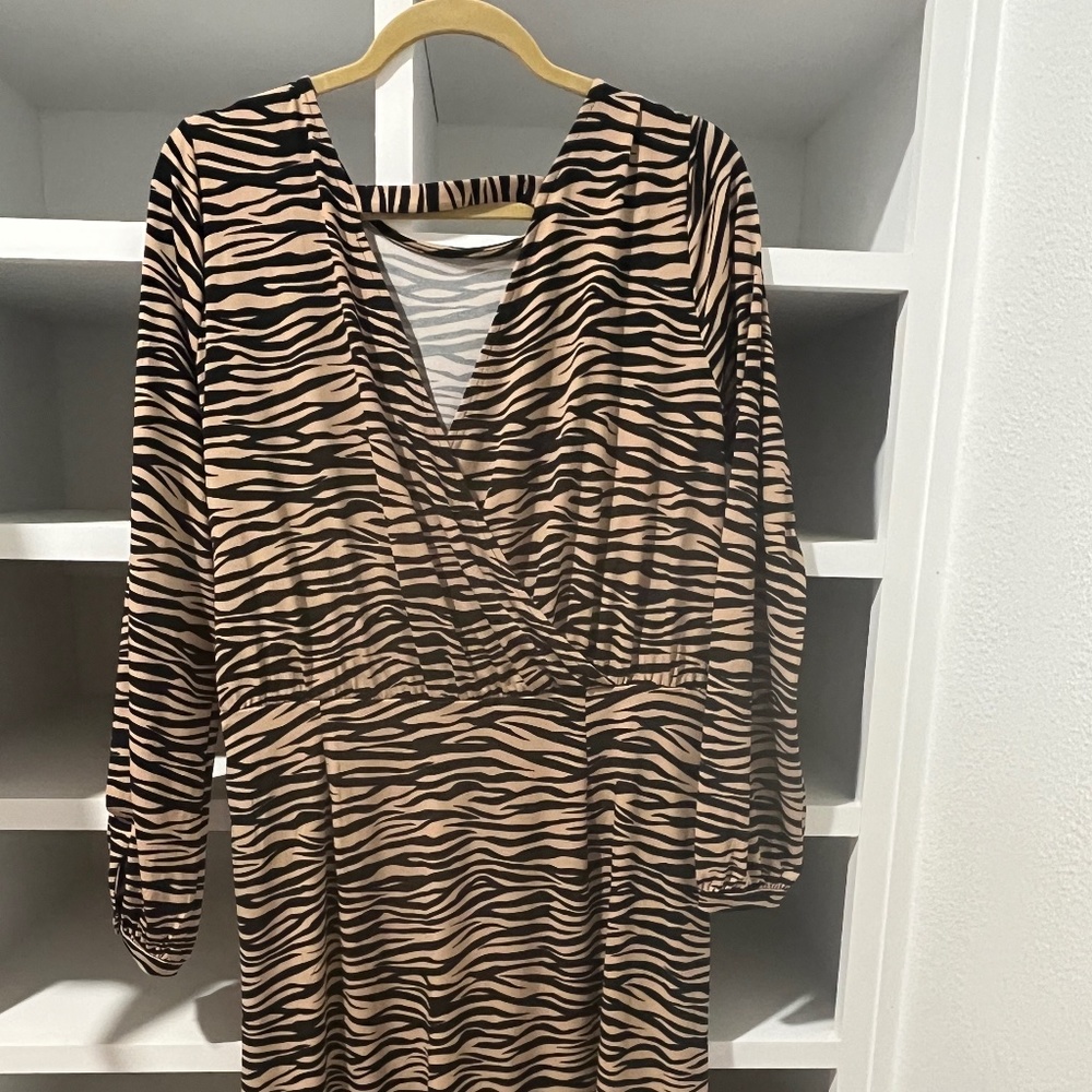Ann Taylor Loft Animal Print Midi Dress Size 10